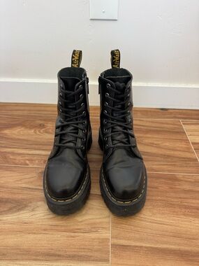 Dr. Martens Jadon Boot Smooth Leather Platforms